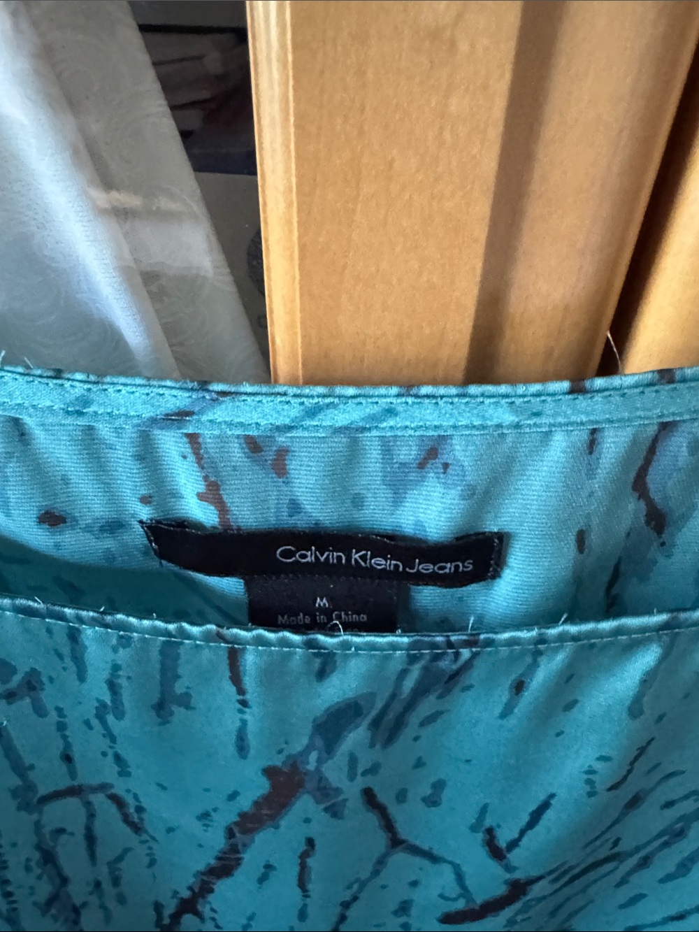 Calvin Klein Jeans Teal Marble-Print Short Sleeve Blouse - Picture 2 of 3